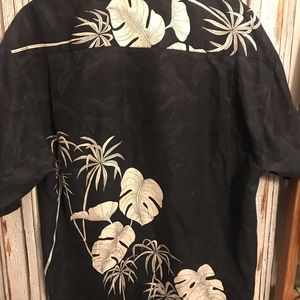 Tommy Bahama men’s silk shirt